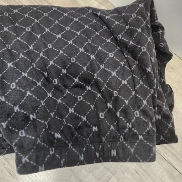 DKNY Black Logo Velour Pajamas PJ Set Button Top & Pants Pockets Sz S - Picture 3 of 9